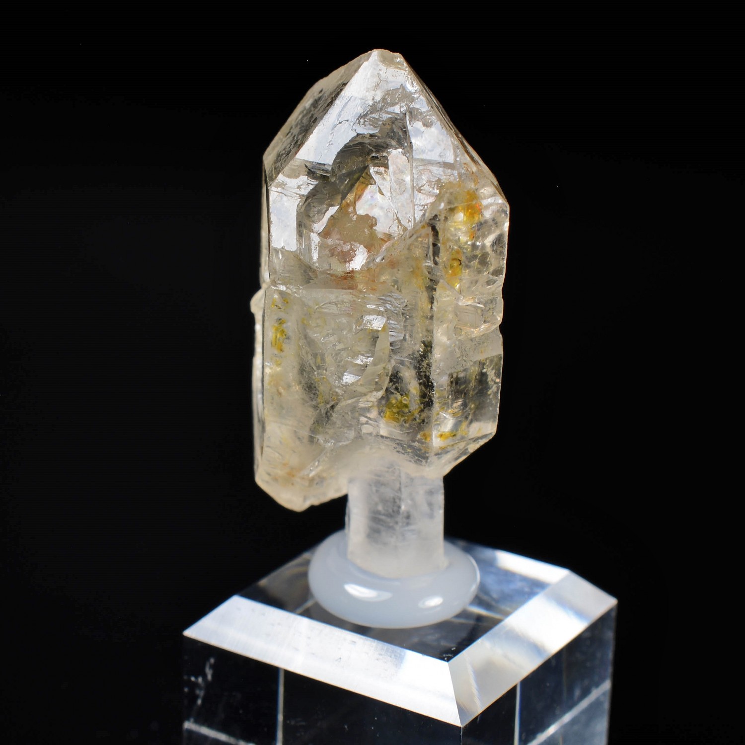 Firefly quartz with petroleum inclusions - Madirobe, Madagascar