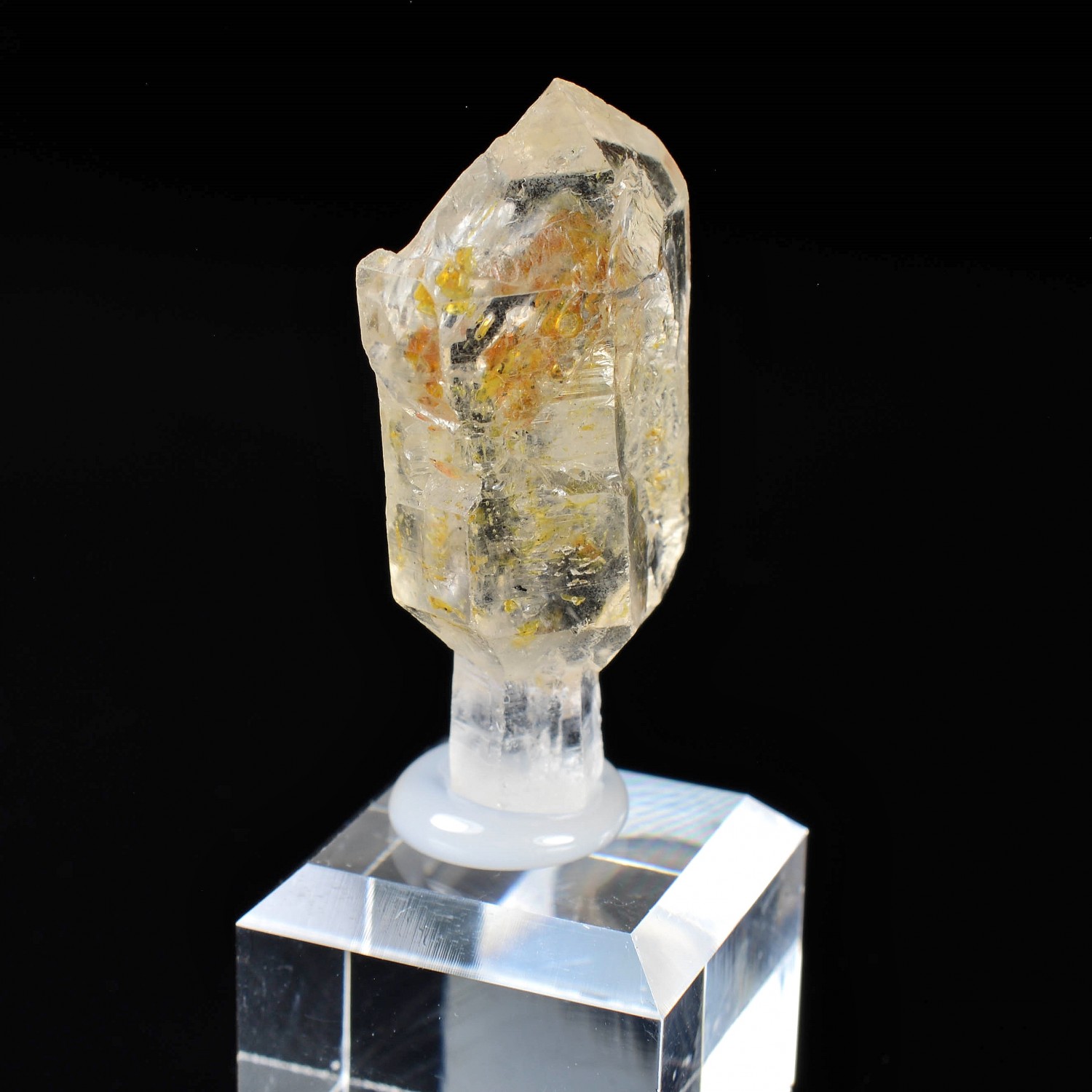 Firefly quartz with petroleum inclusions - Madirobe, Madagascar