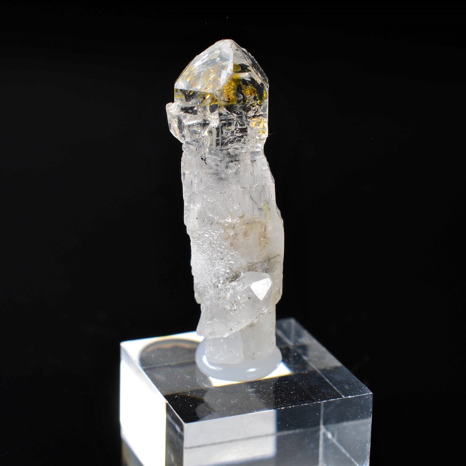 Firefly quartz with petroleum inclusions - Madirobe, Madagascar