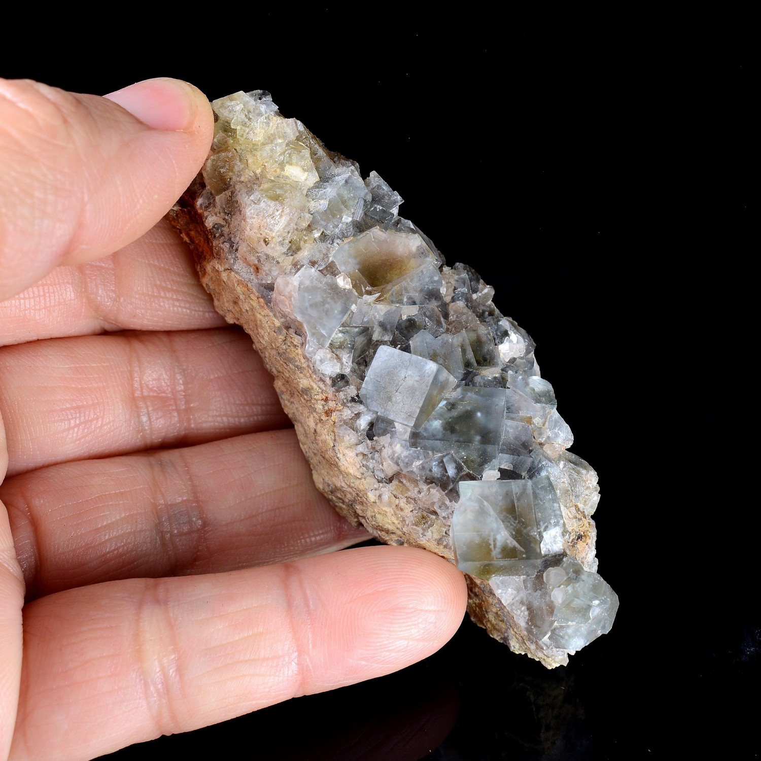 Fluorine - Valzergues, Aveyron, France