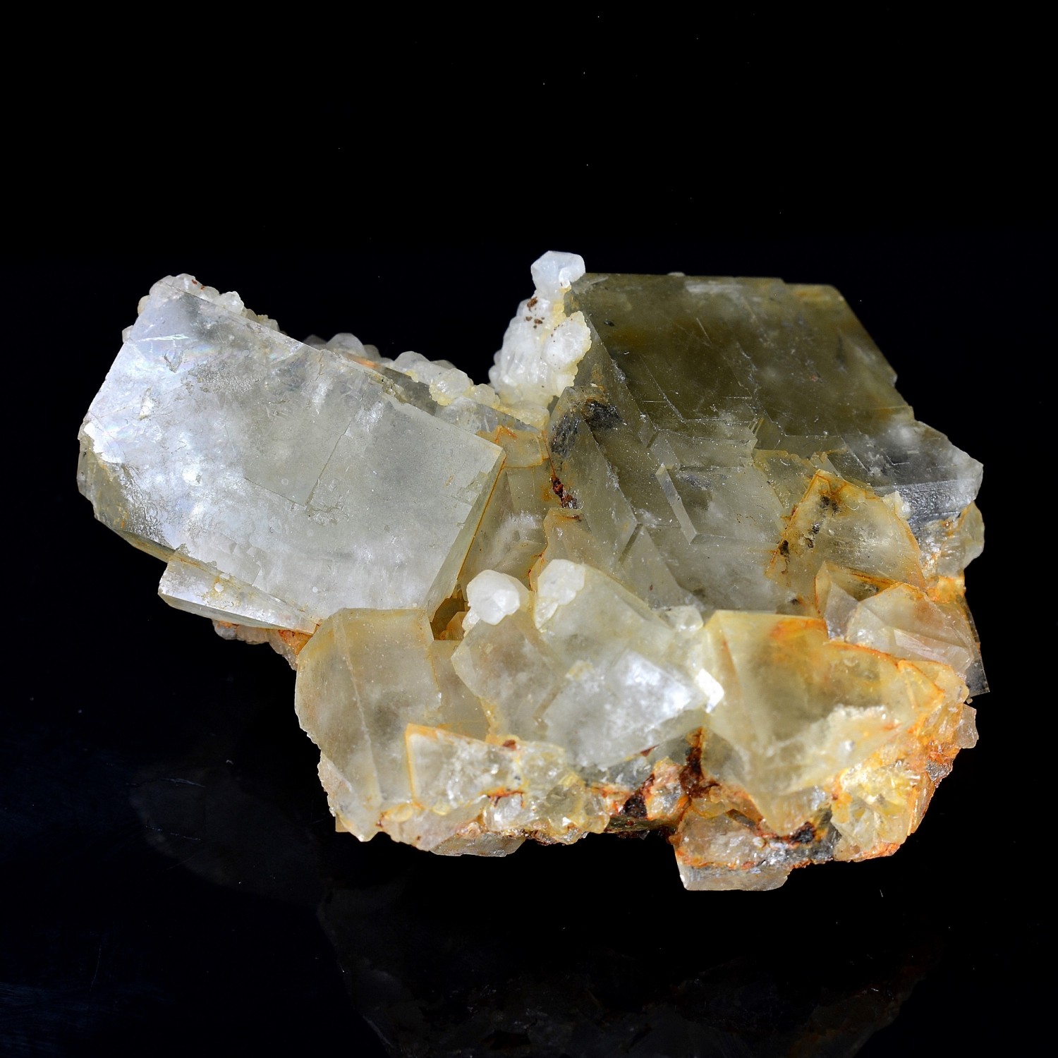 Fluorite, calcite - Peyrebrune,  Tarn, France