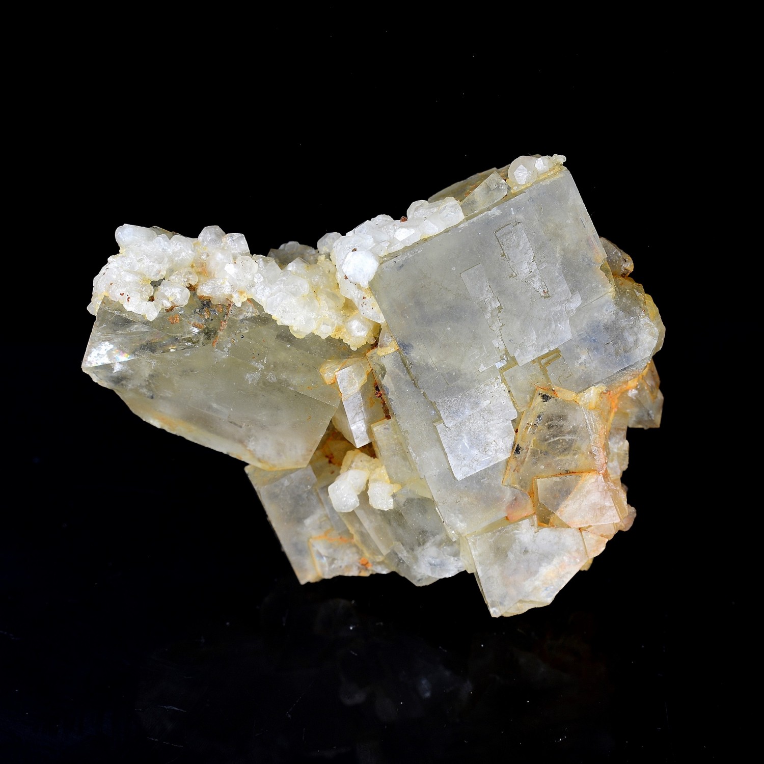 Fluorite, calcite - Peyrebrune,  Tarn, France