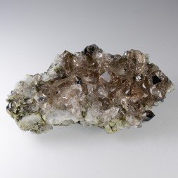 Quartz, fluorine, hématite - Face Sud des Droites, massif du Mont-Blanc, Haute-Savoie, France