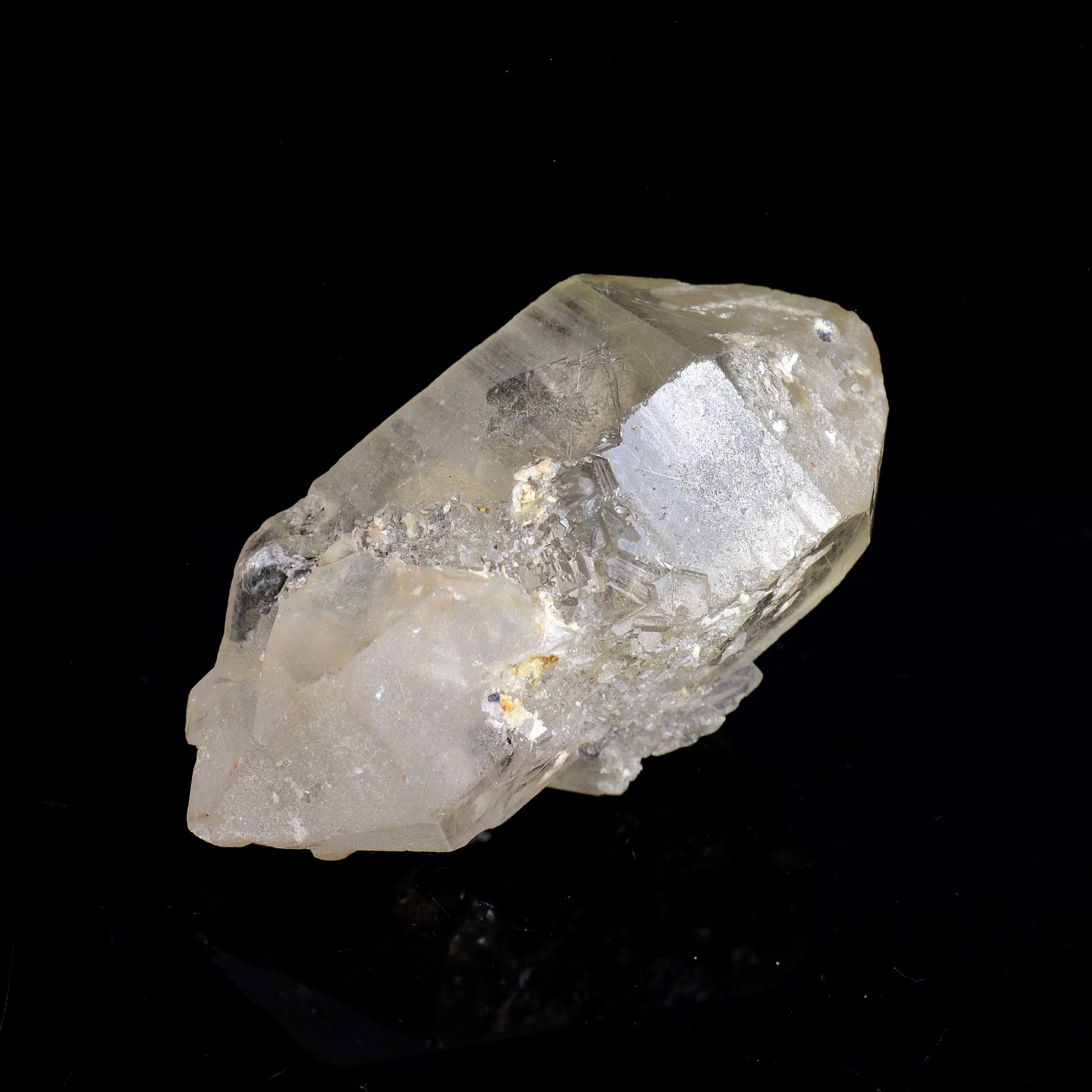 Quartz biterminé à inclusions de rutile - Novo Horizonte, Bahia, Brésil
