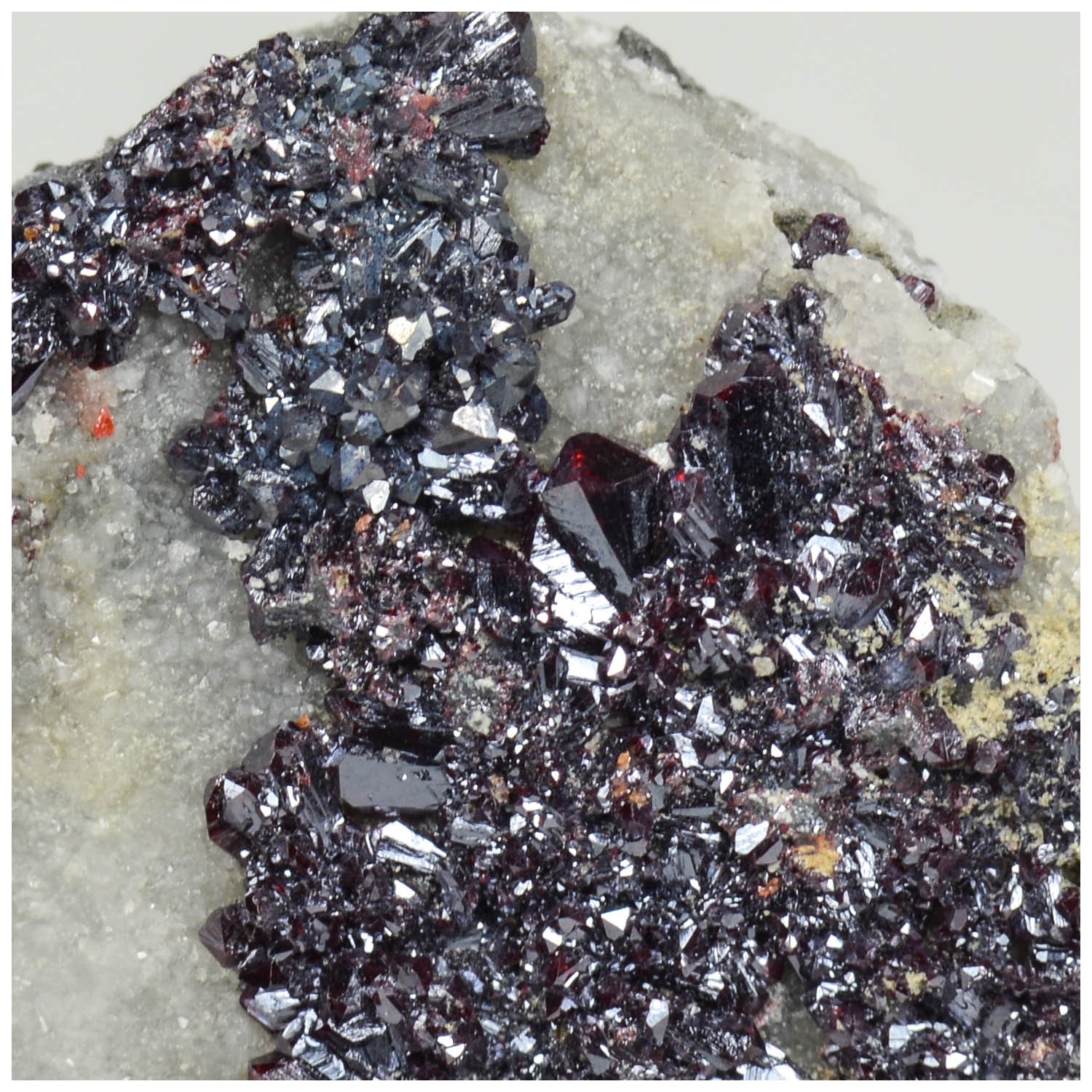 Proustite - Mine Bouismas, District minier de Bou-Azzer, Maroc