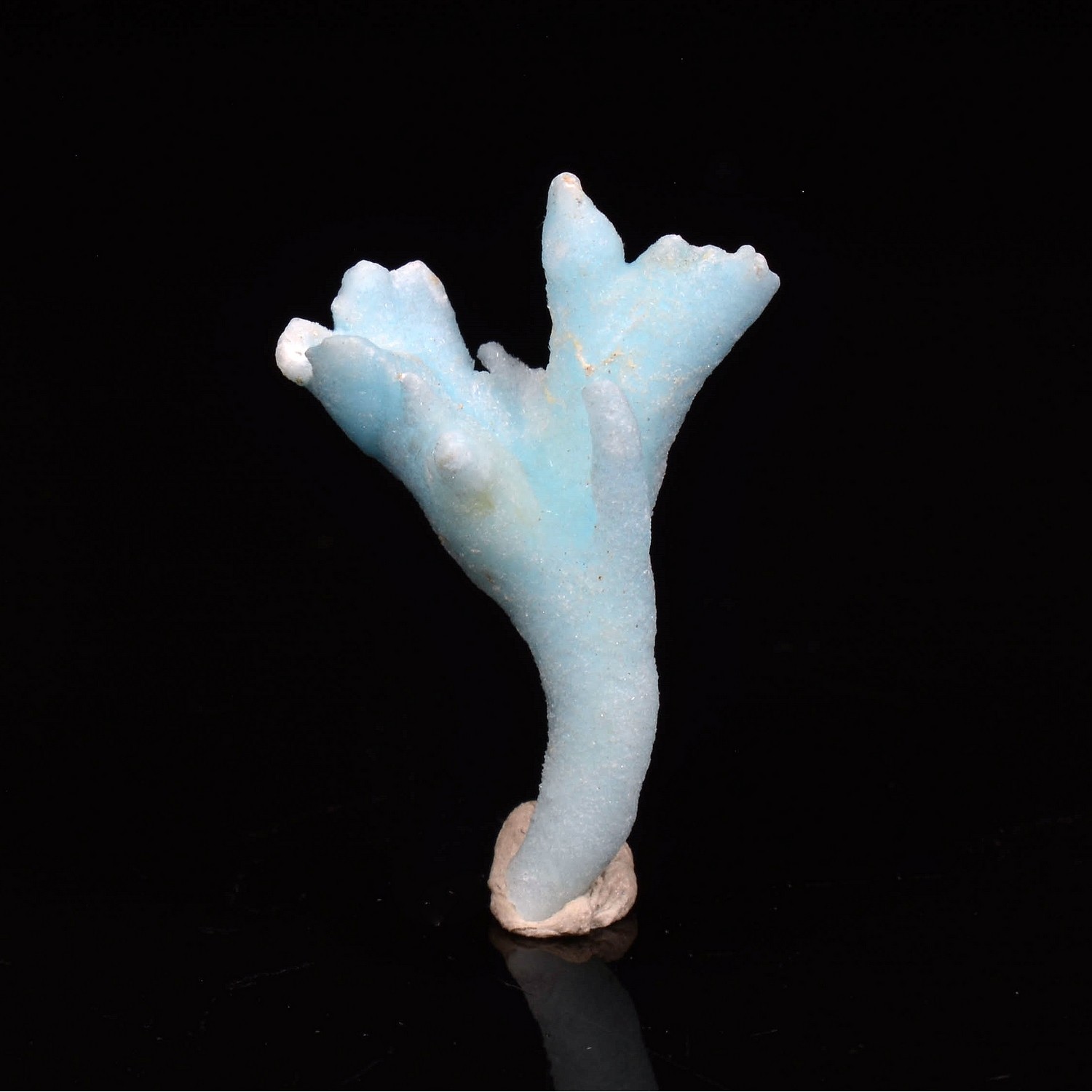 Blue aragonite - Dongshuang mine, Yunan province, China