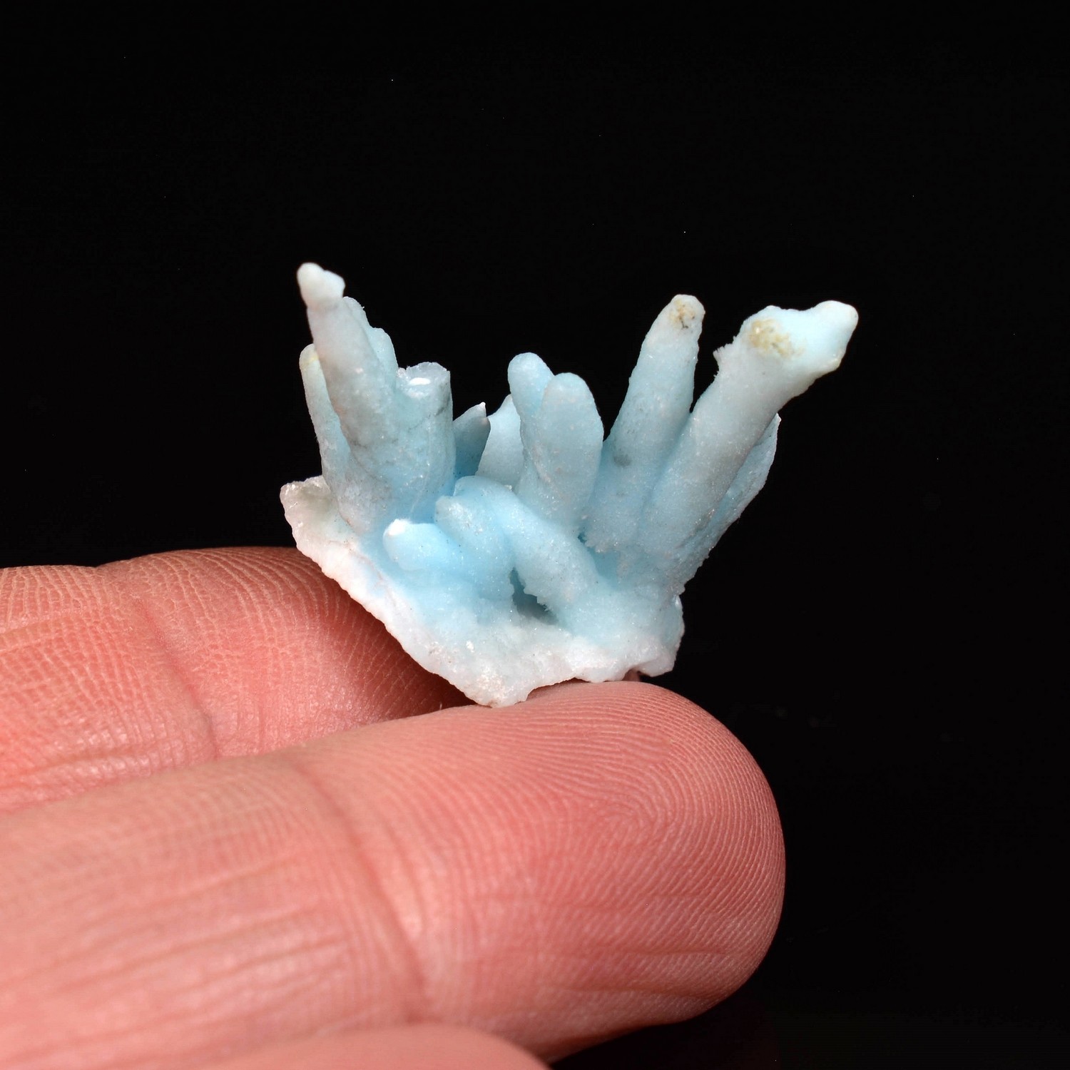 Blue aragonite - Dongshuang mine, Yunan province, China