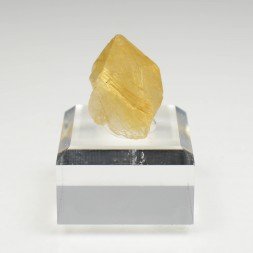 Quartz with rutile inclusions - Novo Horizonte, Bahia, Brazil