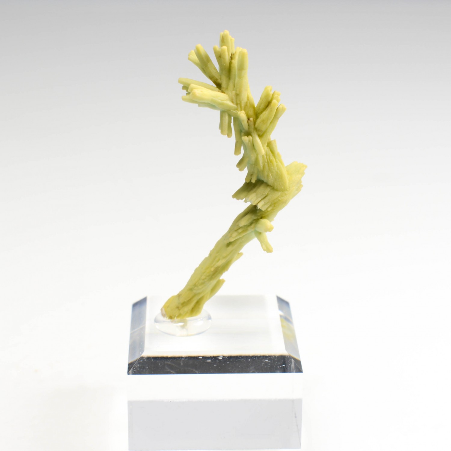 Plumbogummite psm after pyromorphite - Yangshuo Mine, Guilin, Guangxi Province, China