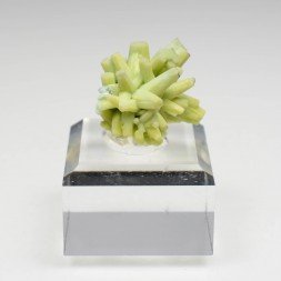 Plumbogummite psm after pyromorphite - Yangshuo Mine, Guilin, Guangxi Province, China