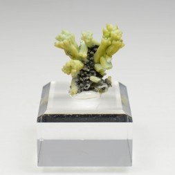 Plumbogummite psm after pyromorphite - Yangshuo Mine, Guilin, Guangxi Province, China