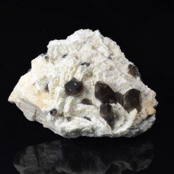 Quartz fumé et microcline - North Moat Mountain, New Hampshire, Etats-Unis