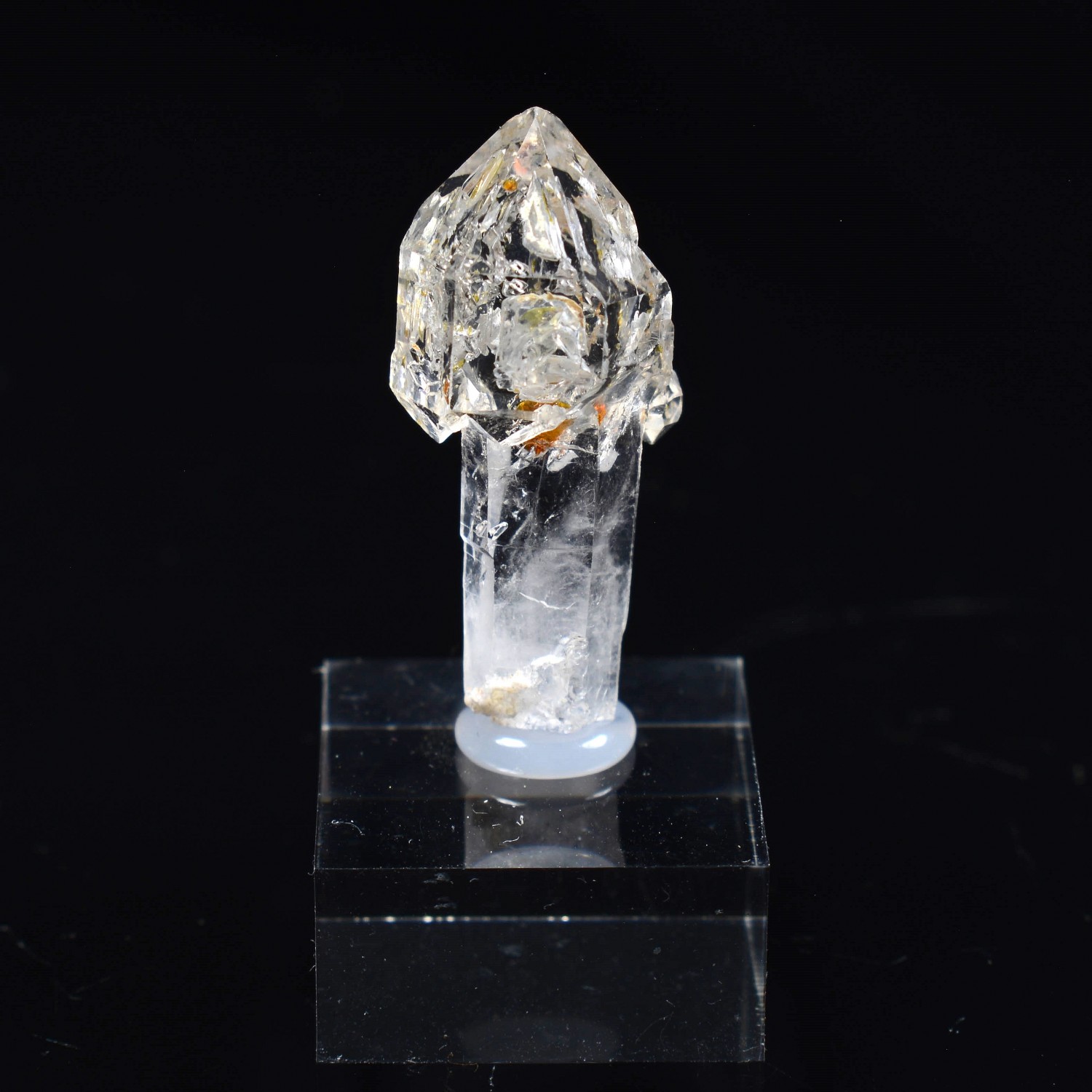 Firefly quartz with petroleum inclusions - Madirobe, Madagascar