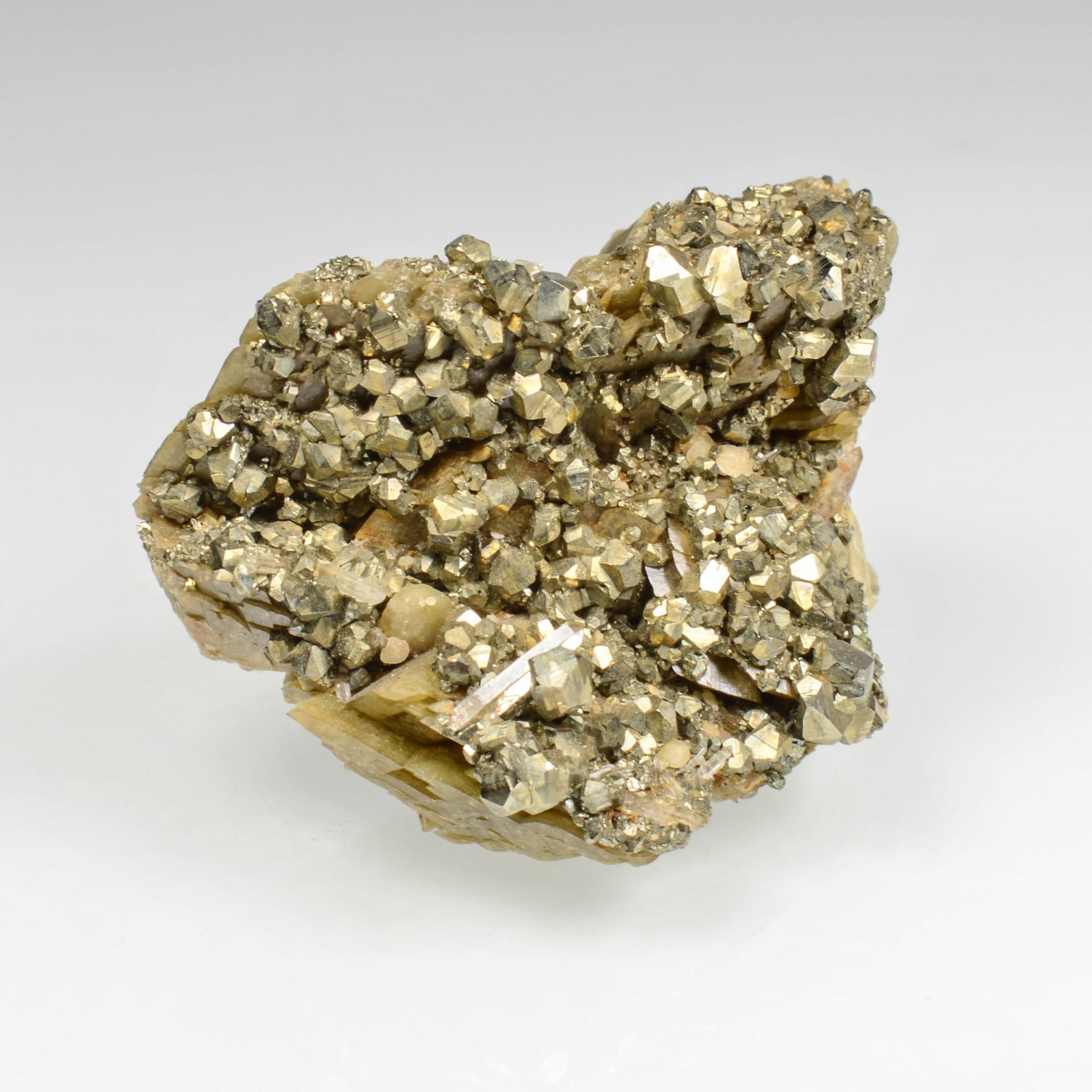 Siderite and pyrite - Saint-Pierre-de-Mésage, Isère, France