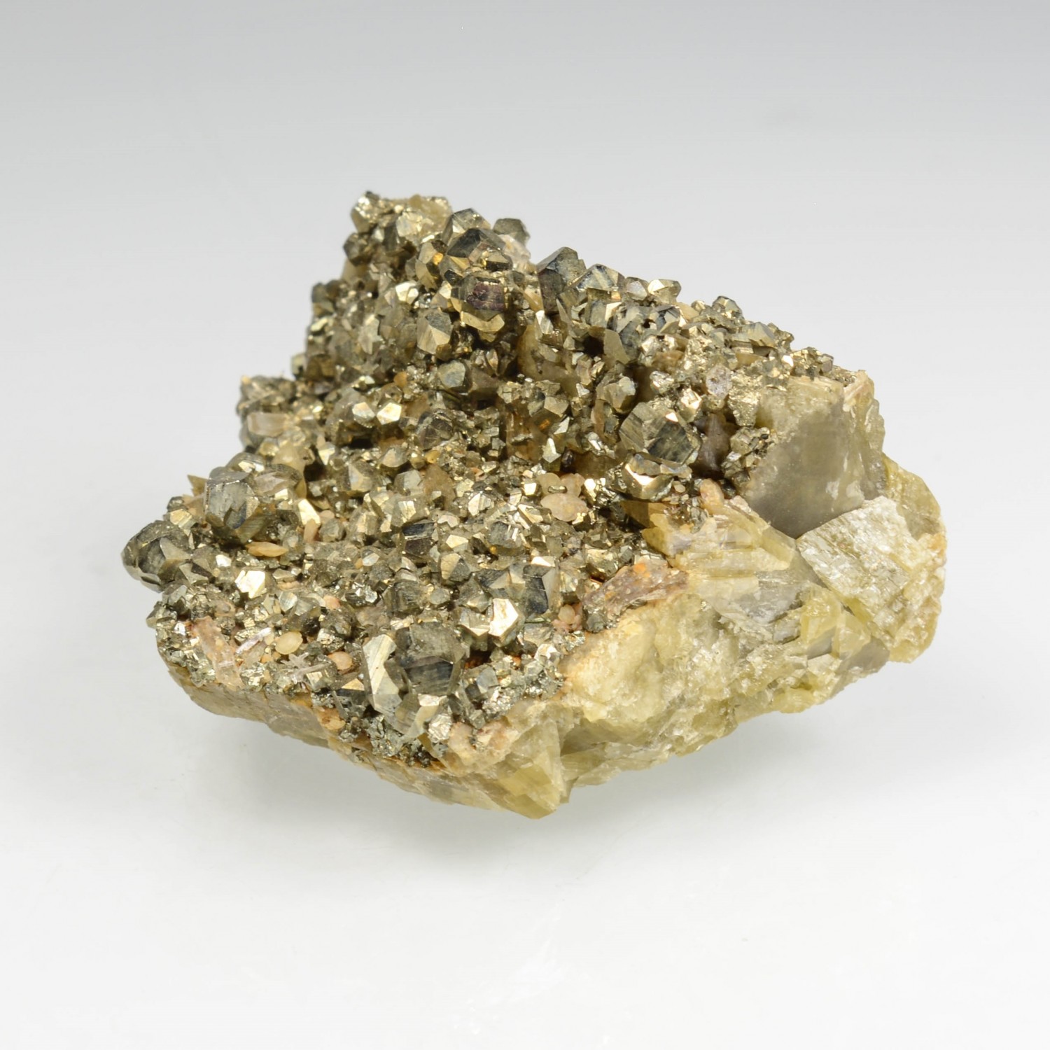Siderite and pyrite - Saint-Pierre-de-Mésage, Isère, France