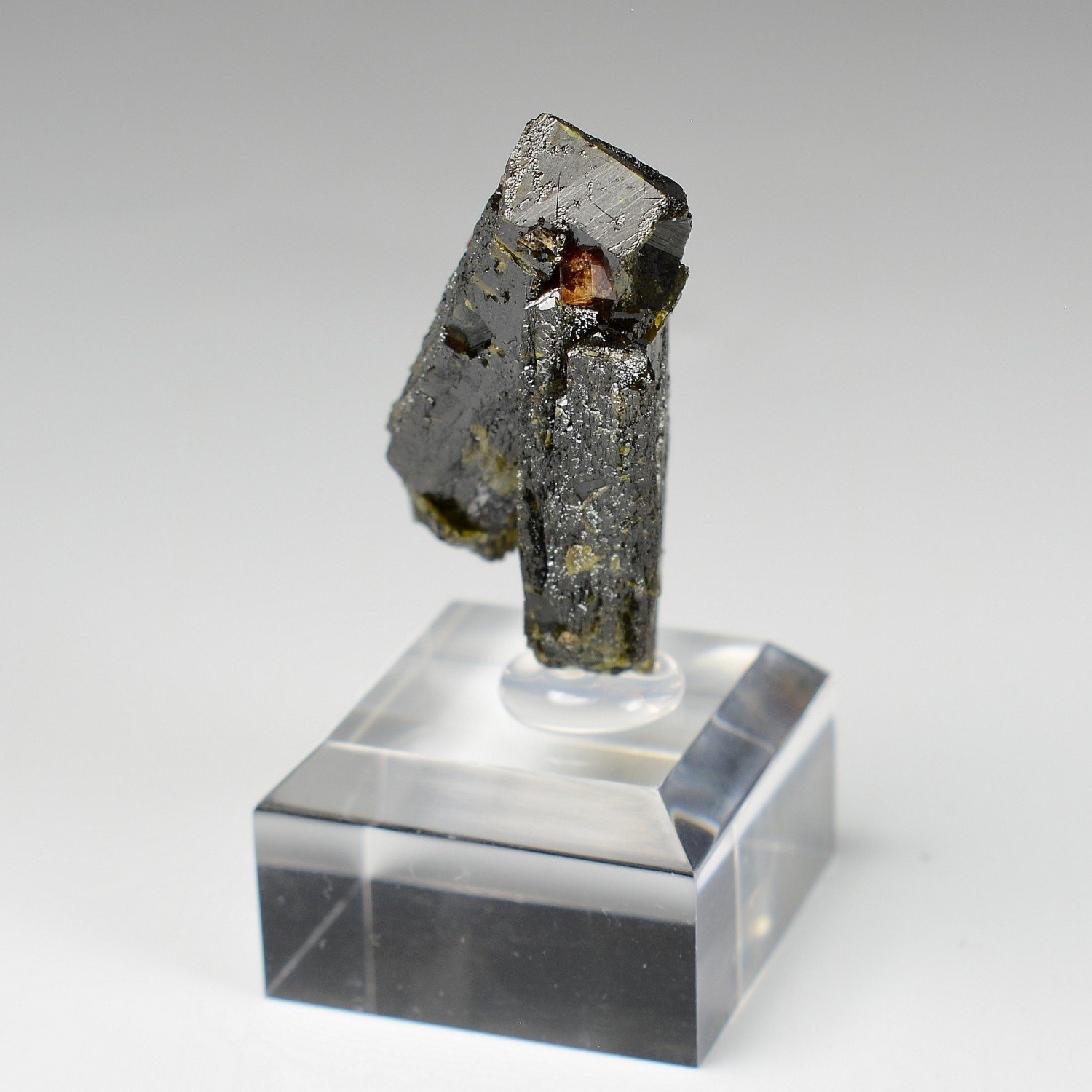 Epidote and garnet - Diamonkara, Kayes, Mali