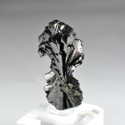 Epidote " bowtie " - Kharan district, Baluchistan, Pakistan