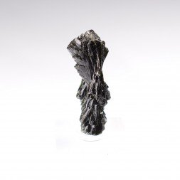 Epidote " bowtie " - Kharan district, Baluchistan, Pakistan