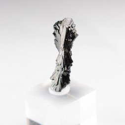 Epidote " bowtie " - Kharan district, Baluchistan, Pakistan