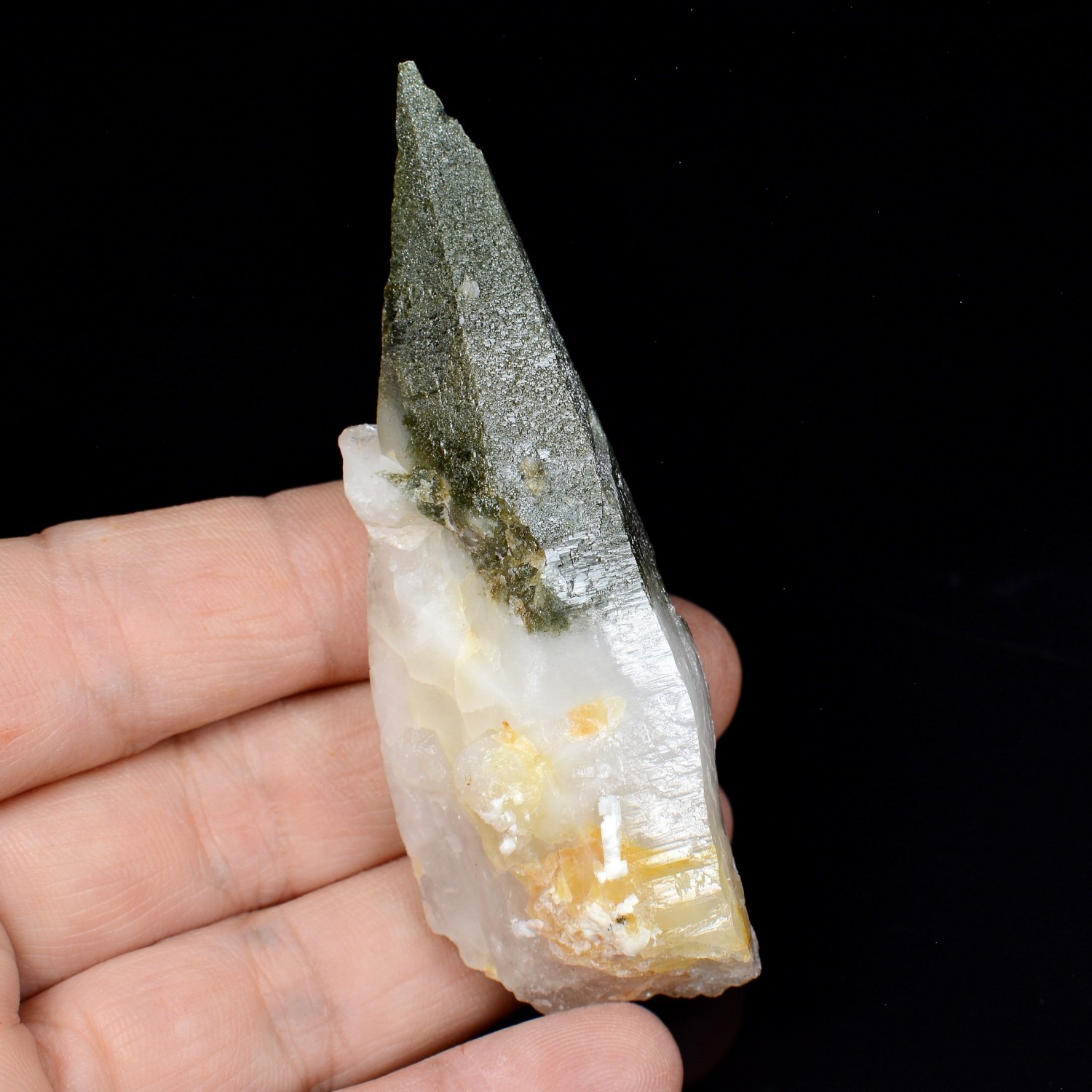 Quartz and chlorite - Ganesh Himal, Nepal