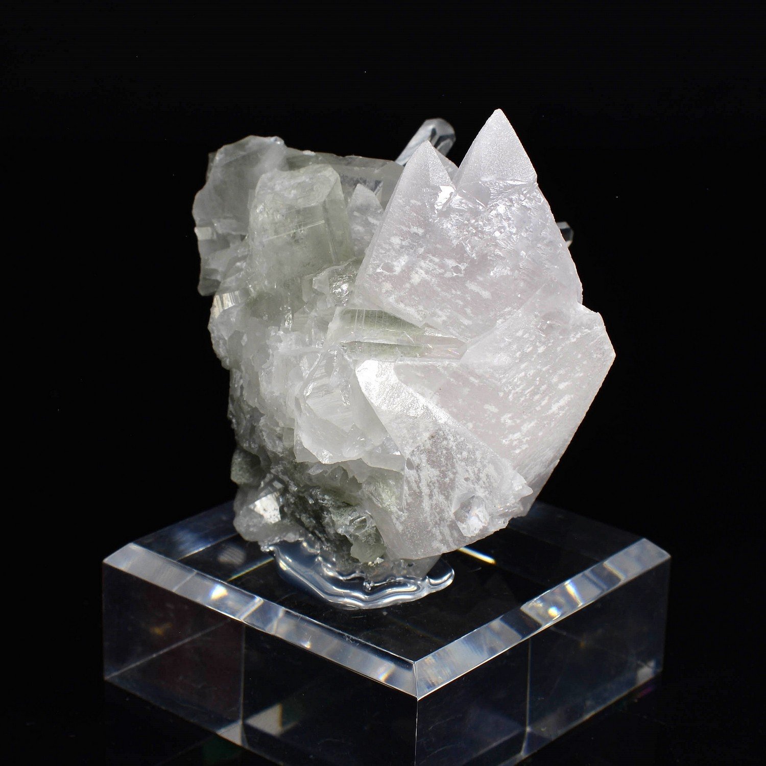 Calcite and quartz - Fond Poulain, Maronne, Isère, France