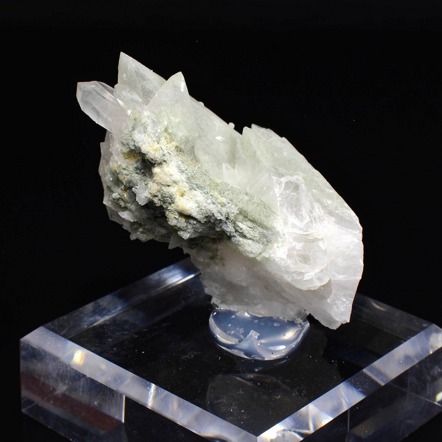 Calcite and quartz - Fond Poulain, Maronne, Isère, France