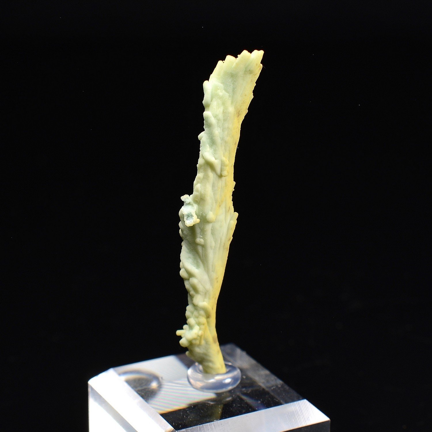 Plumbogummite psm after pyromorphite - Yangshuo Mine, China