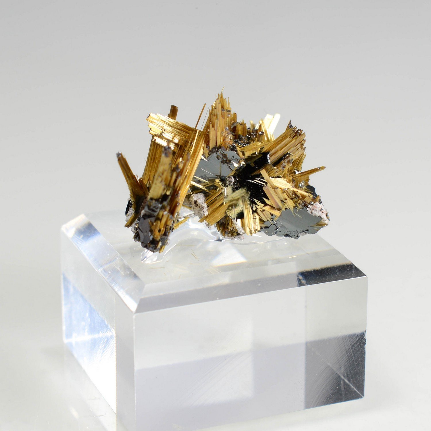Rutile et hématite - Novo Horizonte, Bahia, Brésil