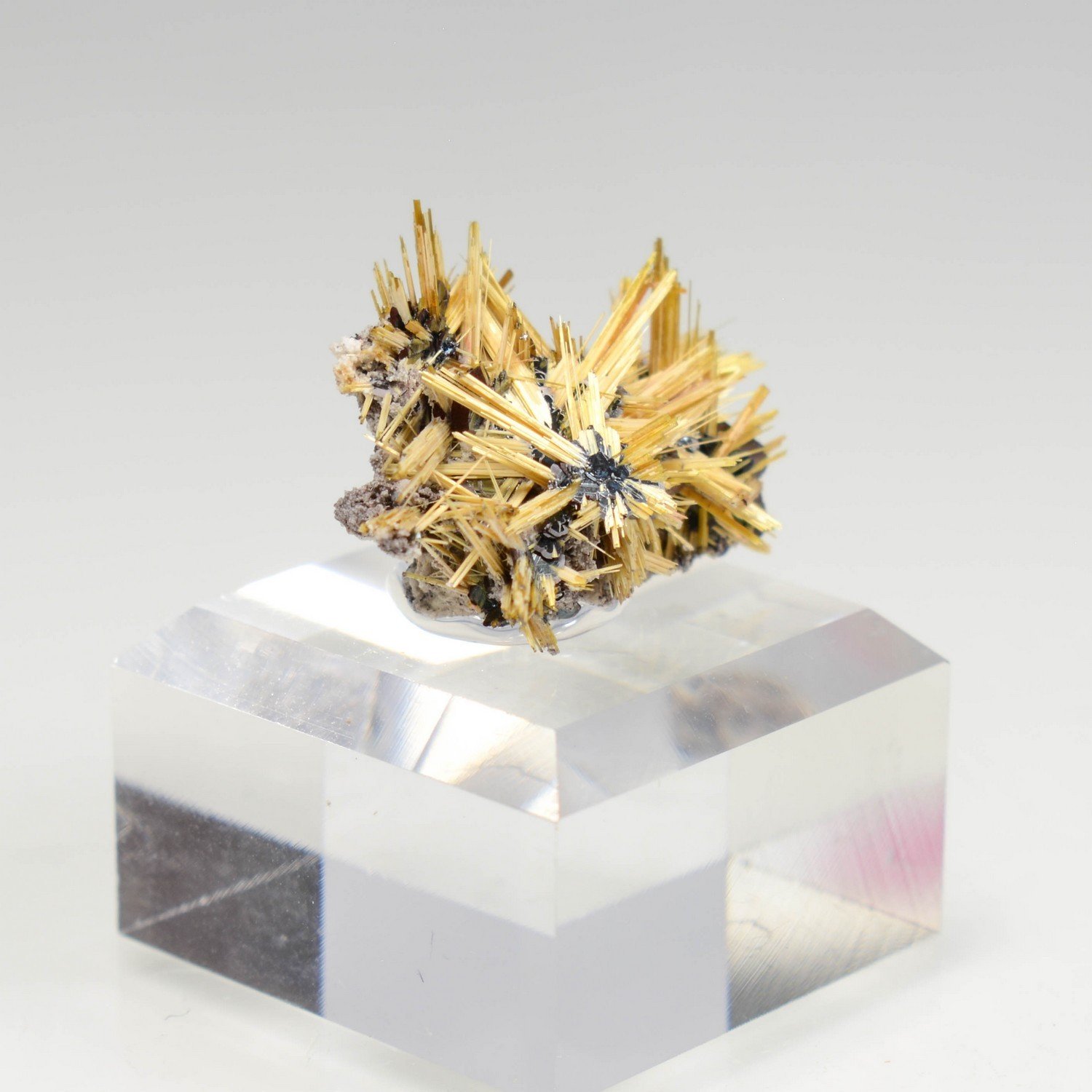 Rutile and hematite - Novo Horizonte, Bahia, Brazil