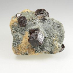 Grenat var. almandin - Tyrol, Autriche