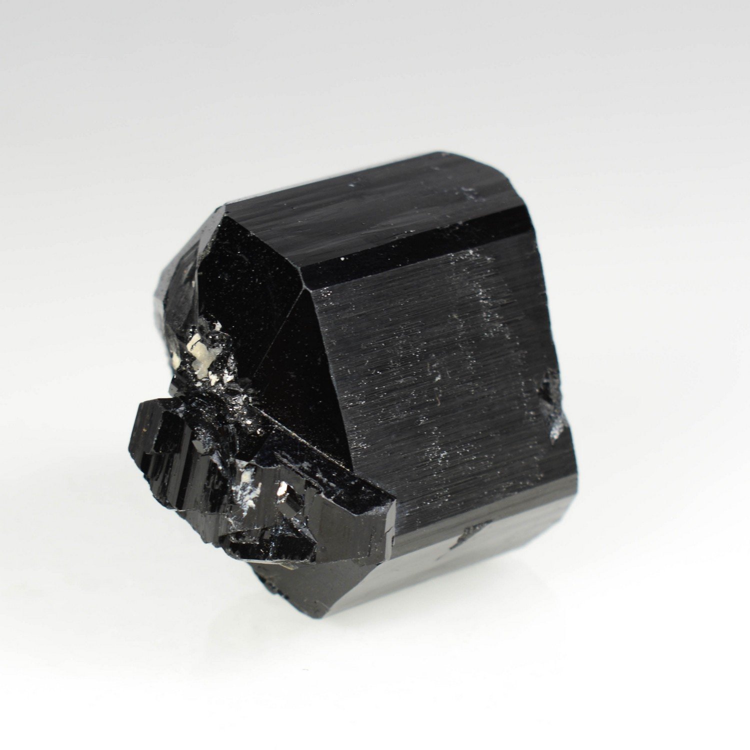Tourmaline noire et opale hyalite - Monts Erongo, Namibie
