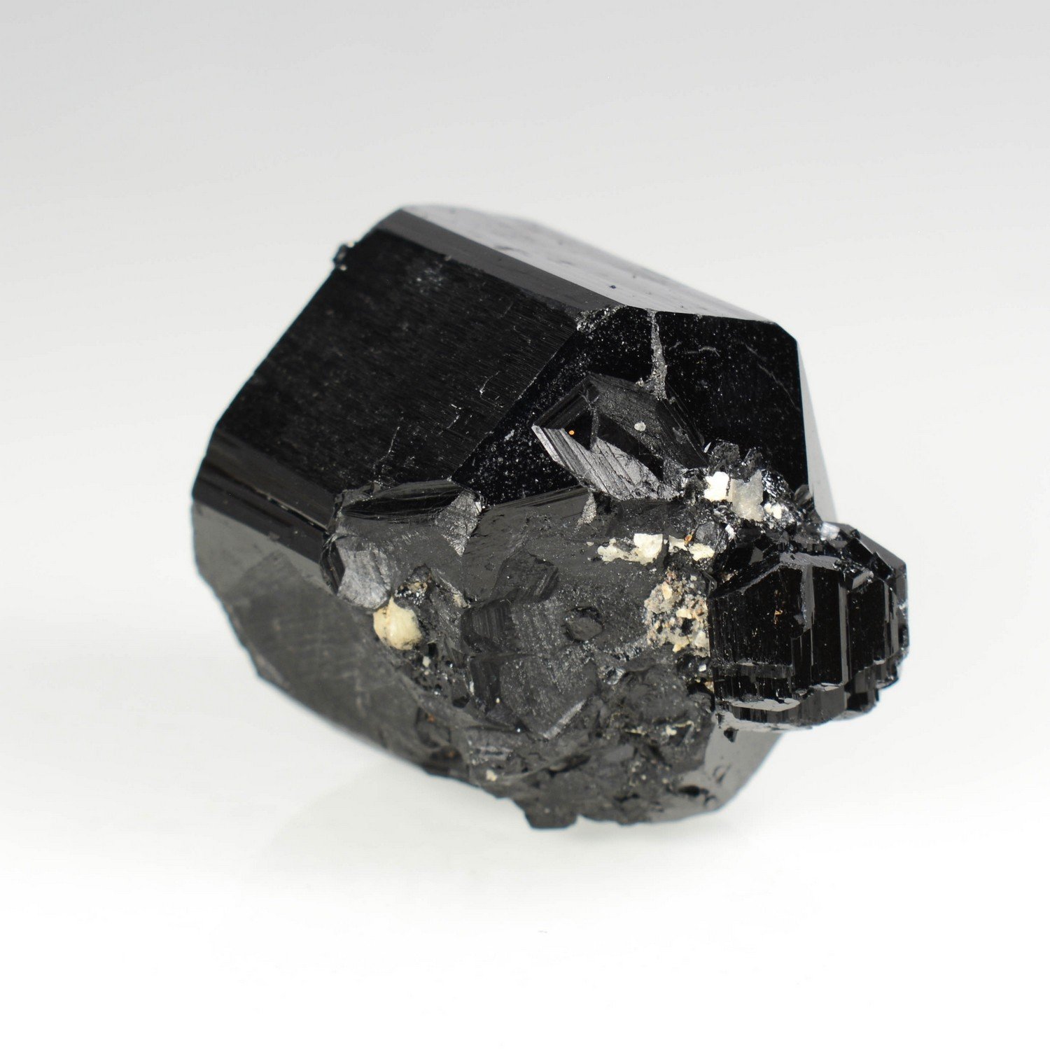 Tourmaline noire et opale hyalite - Monts Erongo, Namibie