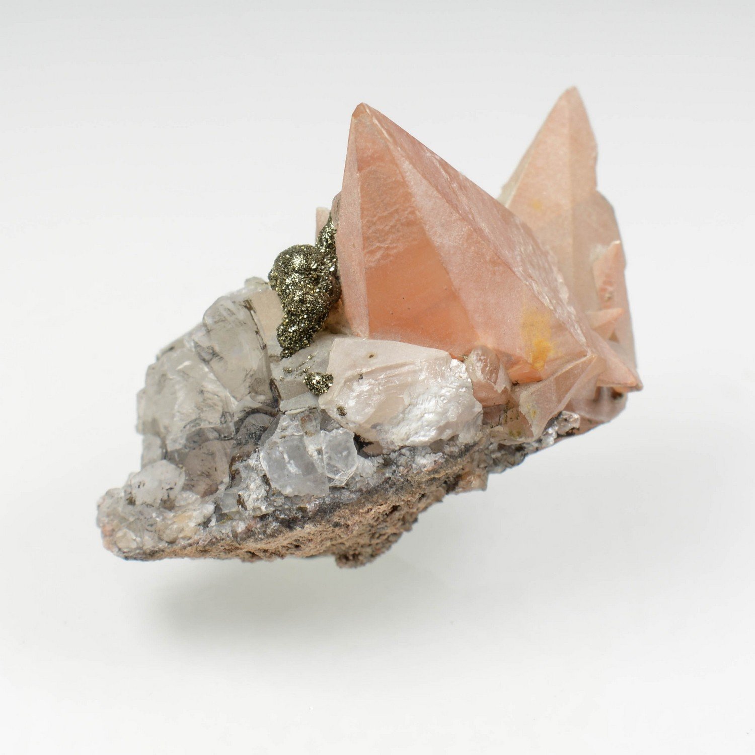 Calcite et pyrite - Liré, Maine-et-Loire, France