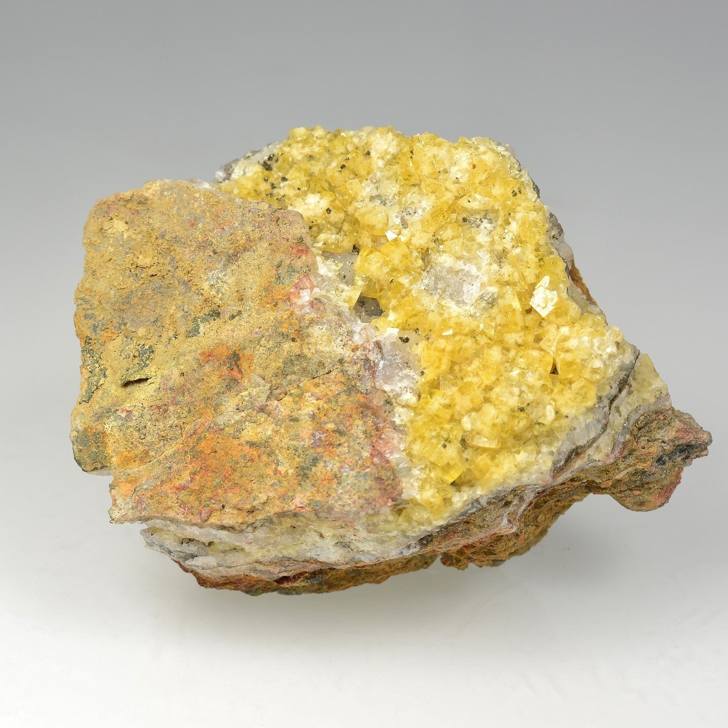 Fluorite - Le Pertre, Île-et-Vilaine, France