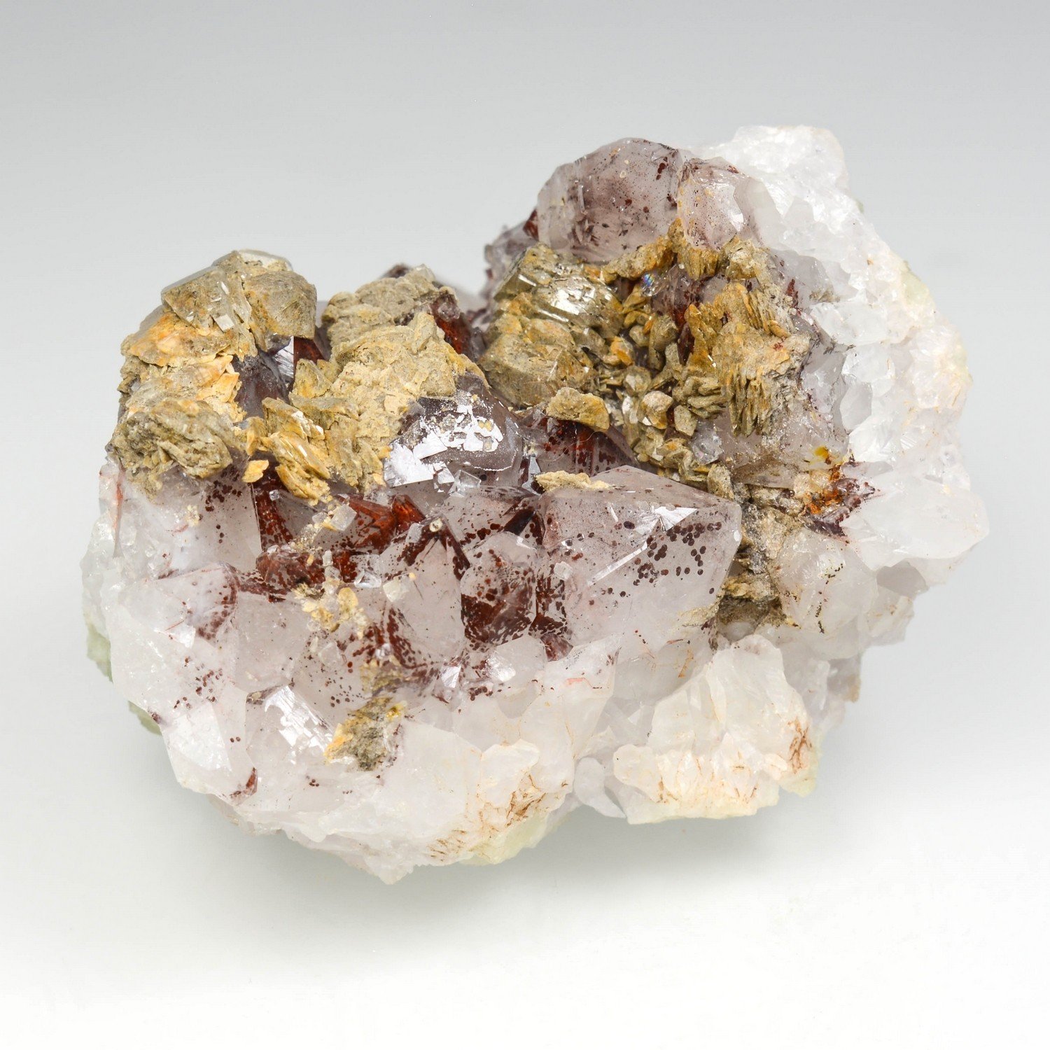Calcite and fluorite on quartz - L'Argentolle, Saône-et-Loire, France