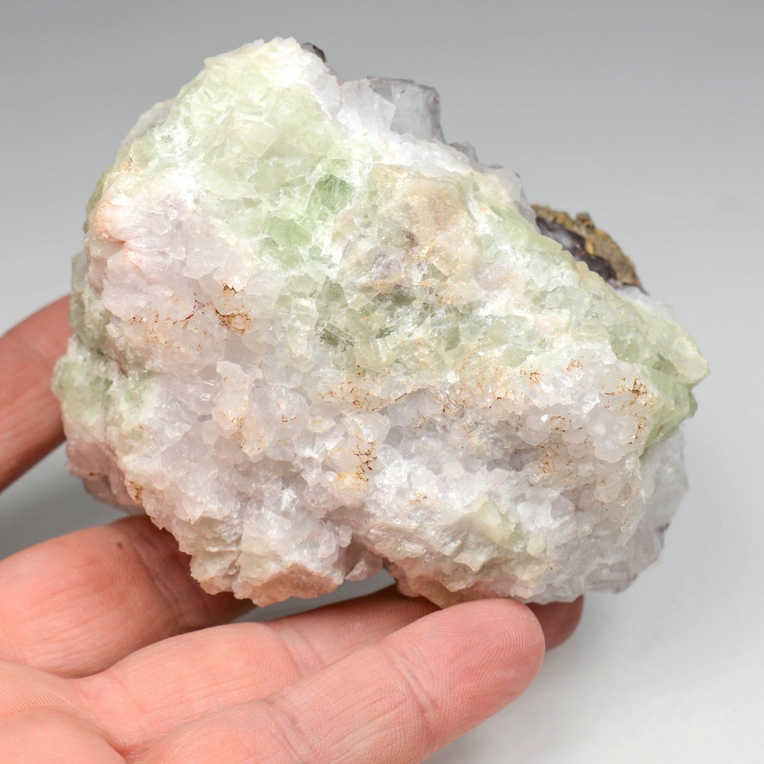 Calcite and fluorite on quartz - L'Argentolle, Saône-et-Loire, France