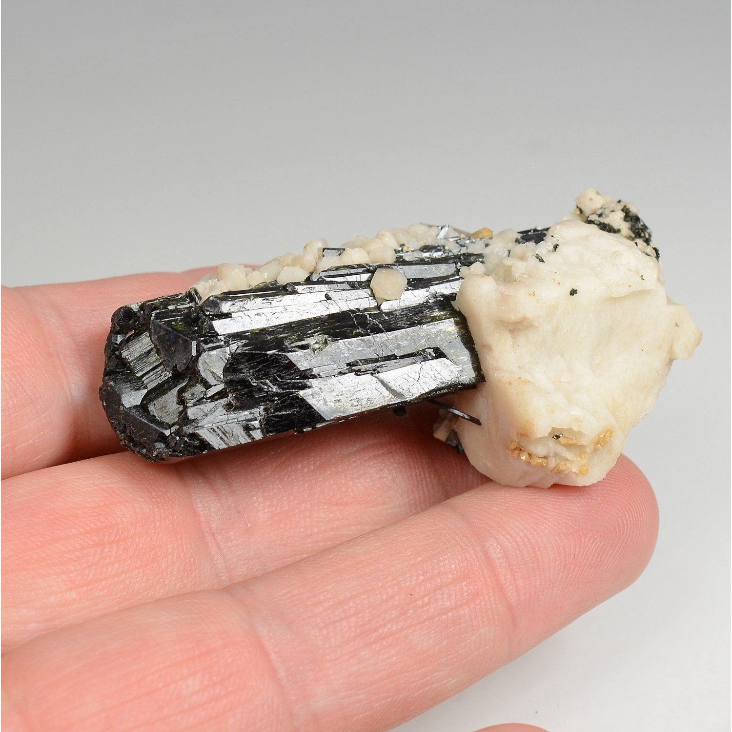 Aegirine, orthoclase, zircons - Malosa Mountains, Malawi