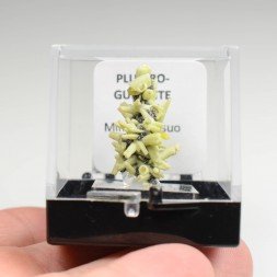 Plumbogummite psm après pyromorphite - Mine Yangshuo, Chine