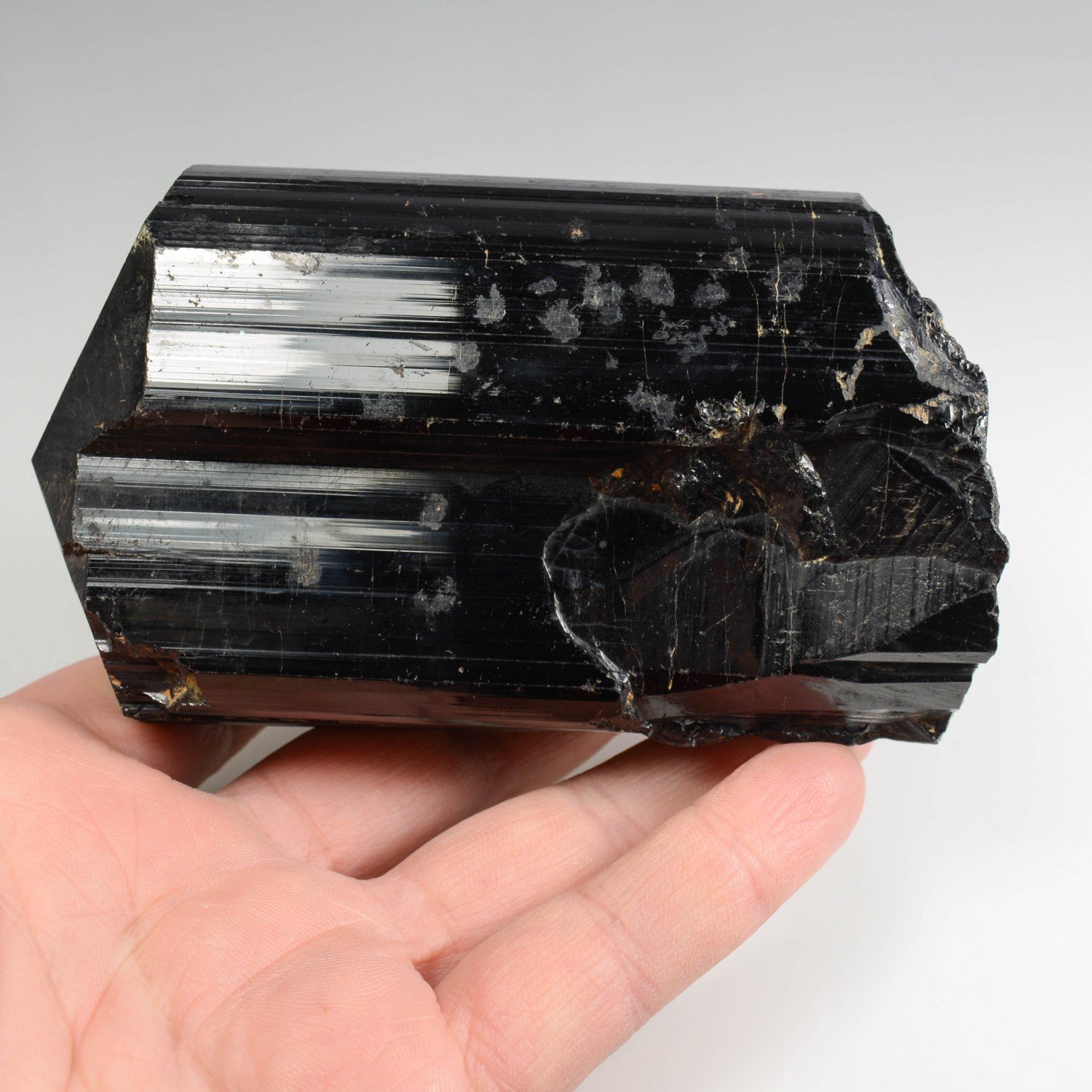 rmaline var. schorl - Pegmatites d'Ambatosoratra, Madagascar
