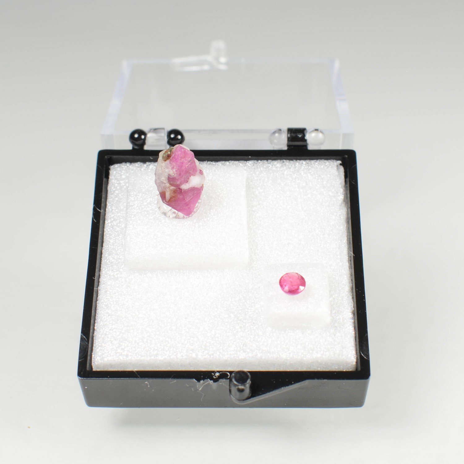 RUBY - cut stone and rough stone