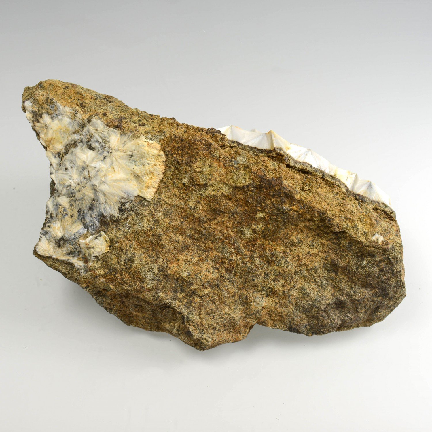 Scolecite - Soriana quarry, Estopiñán del Castillo, Aragon, Spain