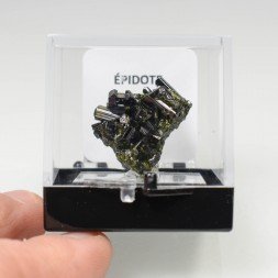 Epidote - Mont Khowrin, Province de Markazi, Perse/Iran