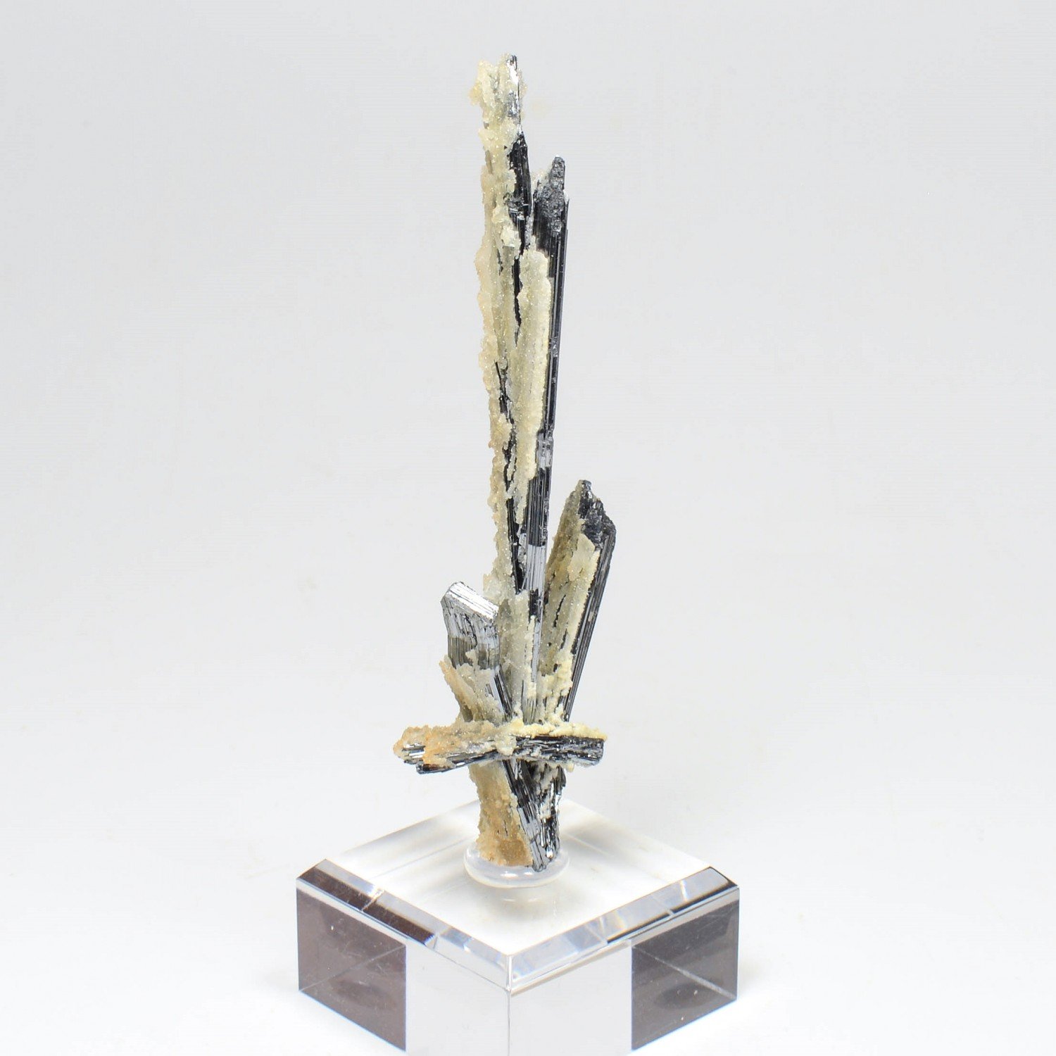 Fluorite and quartz on stibnite - Jiangxi Province, China