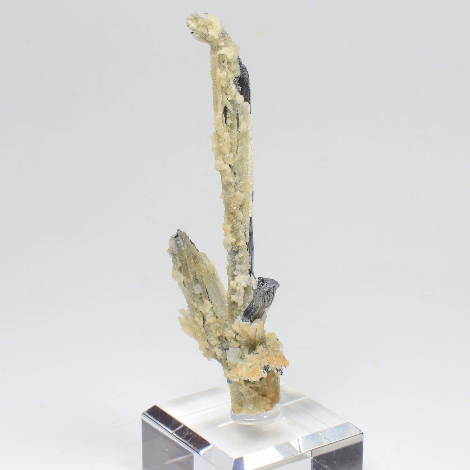 Fluorite and quartz on stibnite - Jiangxi Province, China