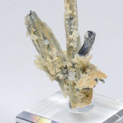 Fluorine et calcite sur stibine - Province de Jiangxi, Chine
