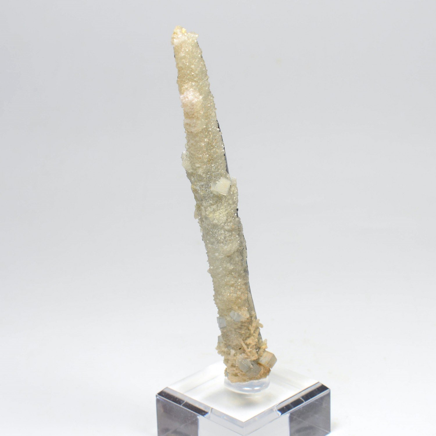 Fluorite and quartz on stibnite - Jiangxi Province, China Fluorite and quartz on stibnite - Jiangxi Province, China