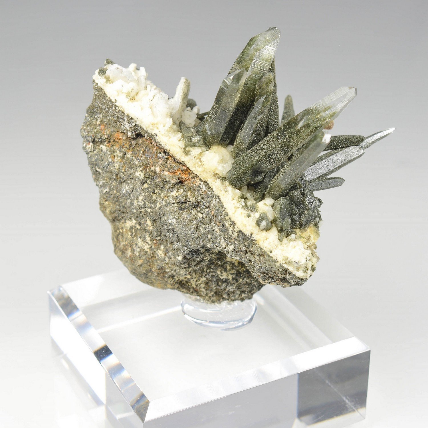 Quartz chloriteux - Ganesh Himal, Népal Quartz chloriteux - Ganesh Himal, Népal