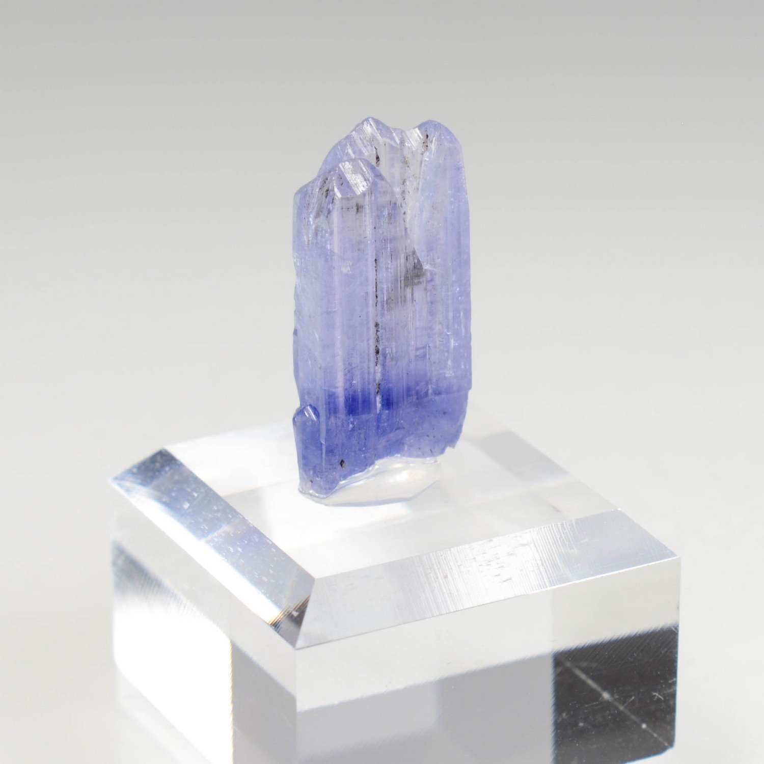 Tanzanite - Collines Merelani, Manyara,Tanzanie Tanzanite - Collines Merelani, Manyara,Tanzanie