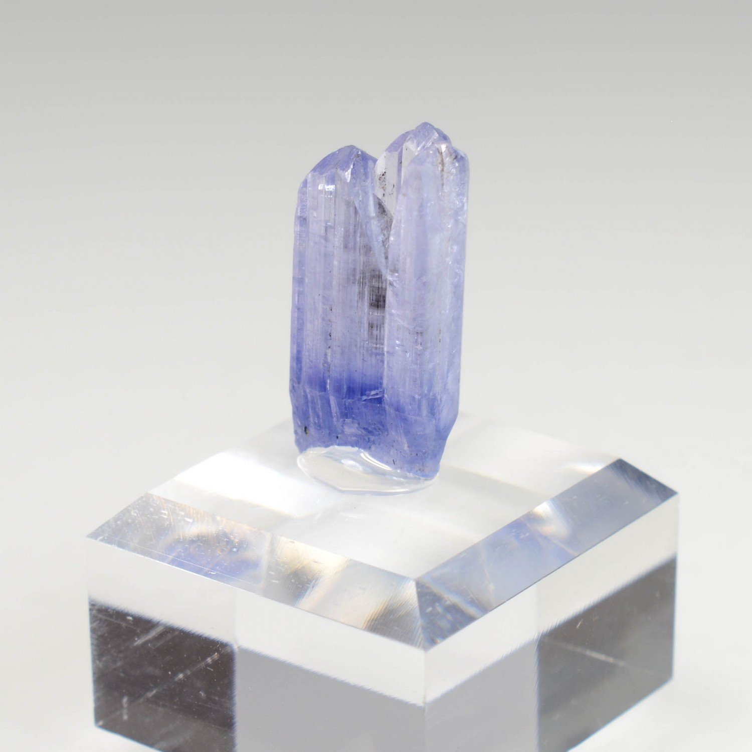 Tanzanite - Collines Merelani, Manyara,Tanzanie Tanzanite - Collines Merelani, Manyara,Tanzanie