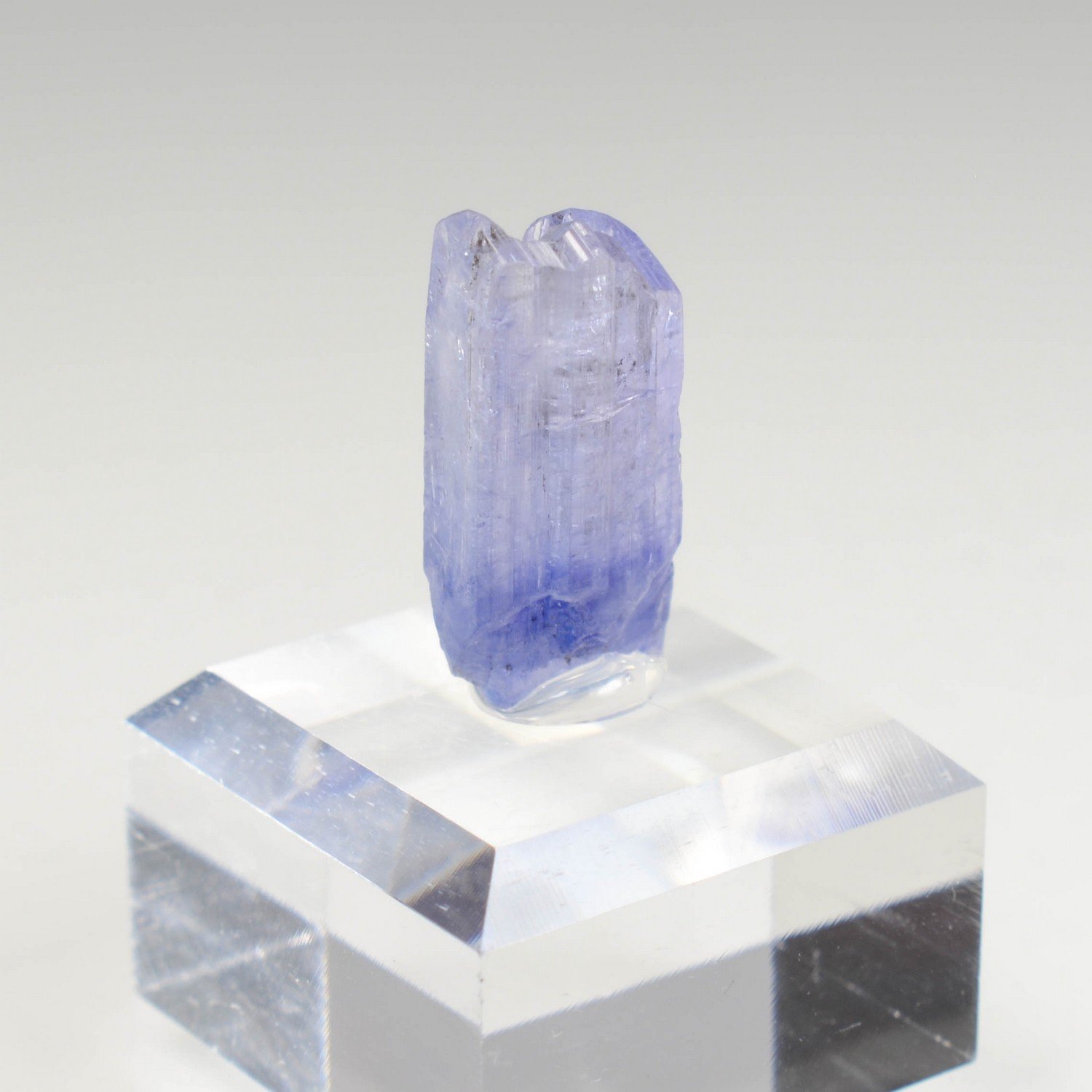 Tanzanite - Merelani Hills, Manyara, Tanzania Tanzanite - Merelani Hills, Manyara, Tanzania